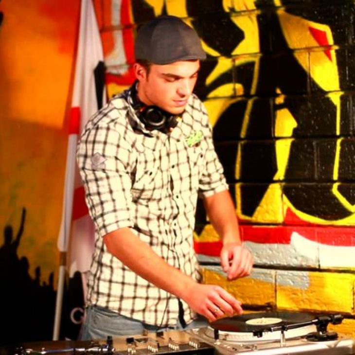 DISCOVERY SARDINIA RADIO EXPATS SERIE W / DJ DRAS DRUM AND BASS MIX