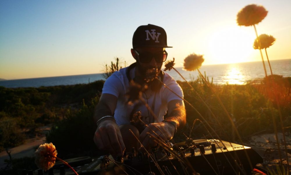 DISCOVERY SARDINIA RADIO SPECIAL W/ ZYZOU MUSIC NATURART