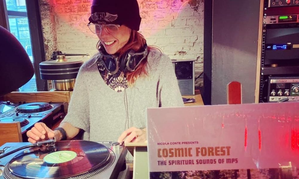 DISCOVERY SARDINIA RADIO RESIDENTS W/ ROBERTA CUTOLO OPEN UP# 19
