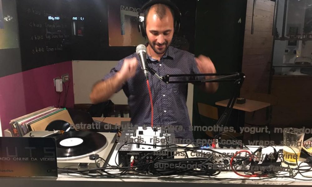 VINYL DIGGERS HOUSE W/ FRANCESCO OLIVA