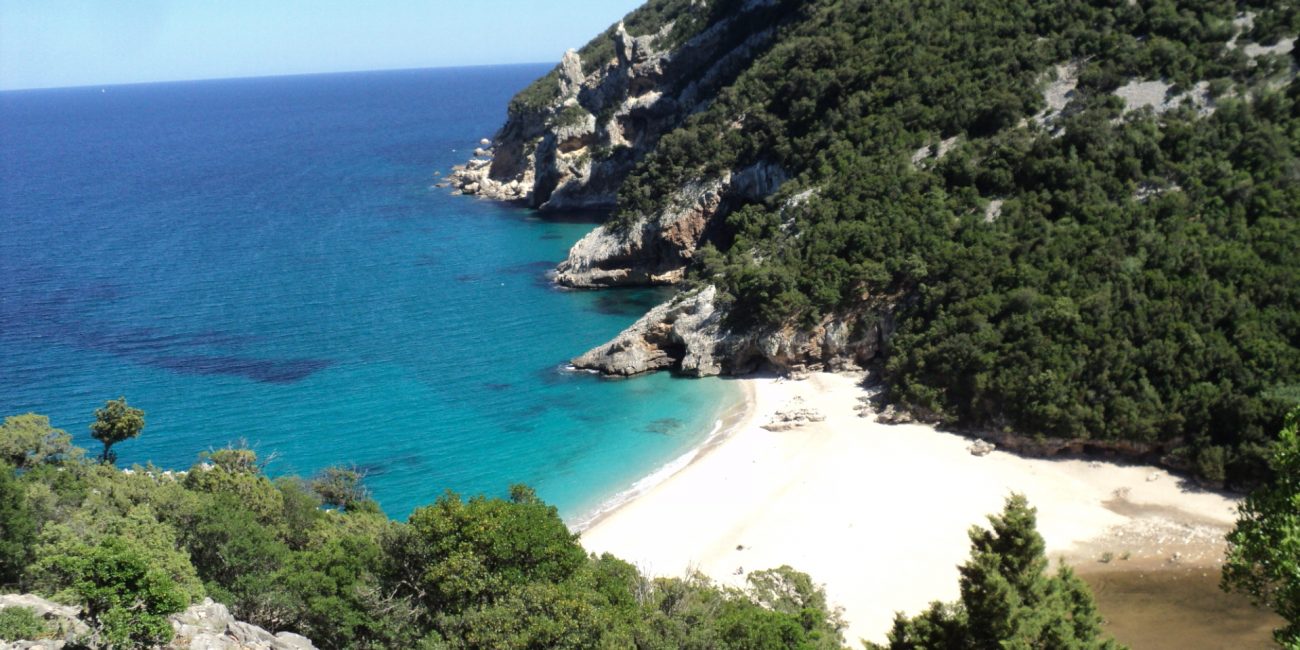 CALA SISINE - BAUNEI